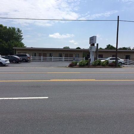 Executive Inn Madison Heights Ngoại thất bức ảnh